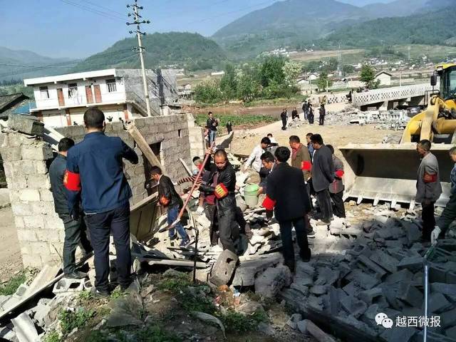 5月10日,按照越西县委,县政府的统一安排部署,县规建,国土,电力,乡镇