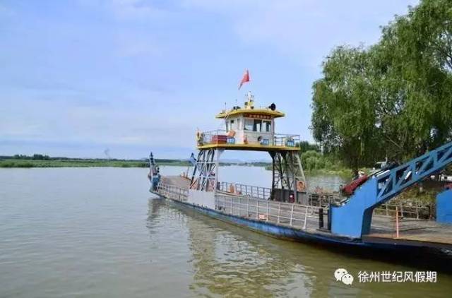 正宗·微山湖(乘轮渡上真正微山岛—竹筏,垂钓,品湖鲜休闲一日游