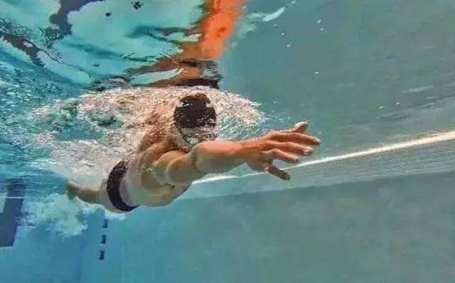 技巧| 你不可不知道的自由泳手臂交叉技术!