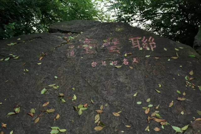 跟着诗词去旅行 | 登舟望秋月,空忆谢将军,诗仙李白为何尤爱采石矶?