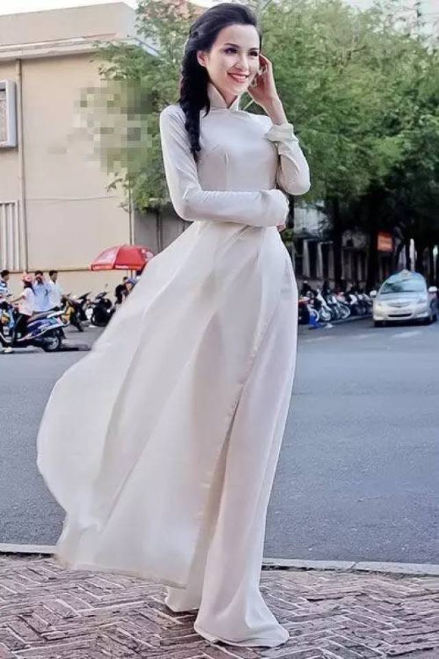 美丽的奥黛——越南 式旗袍