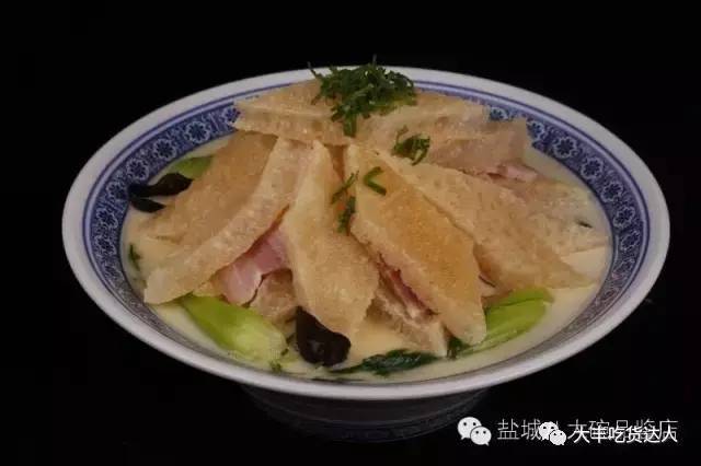 【盐城八大碗】简介 第一道菜:膘. 也叫肉皮杂烩.