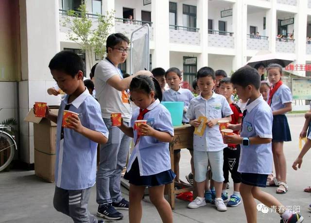 "牵手红领巾,共筑治水梦"流动少年宫活动走进练川小学