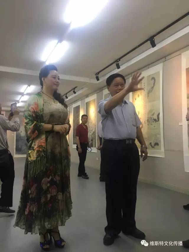 呓旅丹青周连刚严华工笔画作品展在广东潮安文化馆胜利落下帷幕