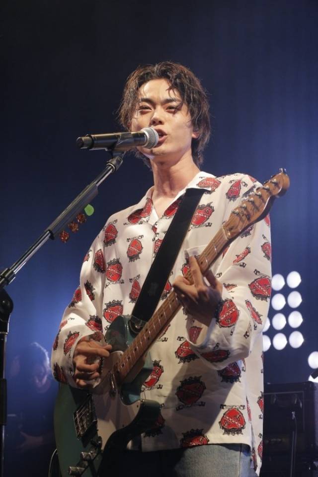 菅田将晖 首次举办个人live 近距离与粉丝互动