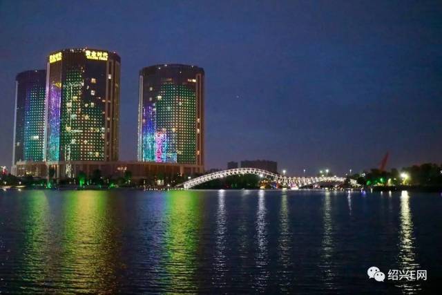 【绍兴图说】梅龙湖夜景