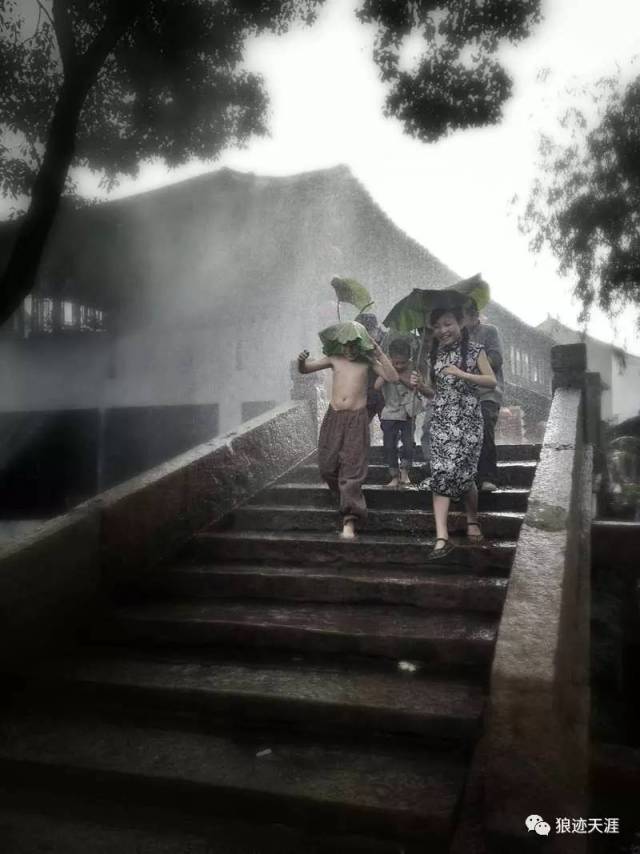 农历中国 五月十六 黄梅雨季