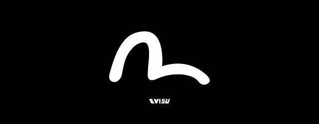 evisu的品牌标志——                    两座山)最初由evisu的设计