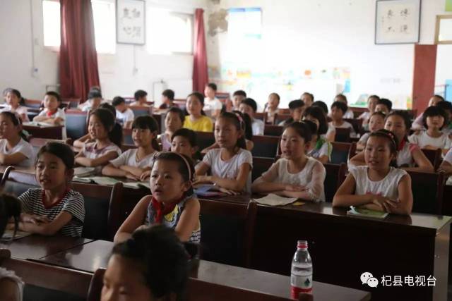 杞县南关小学的学生们在校园最爱做的原来是这件事