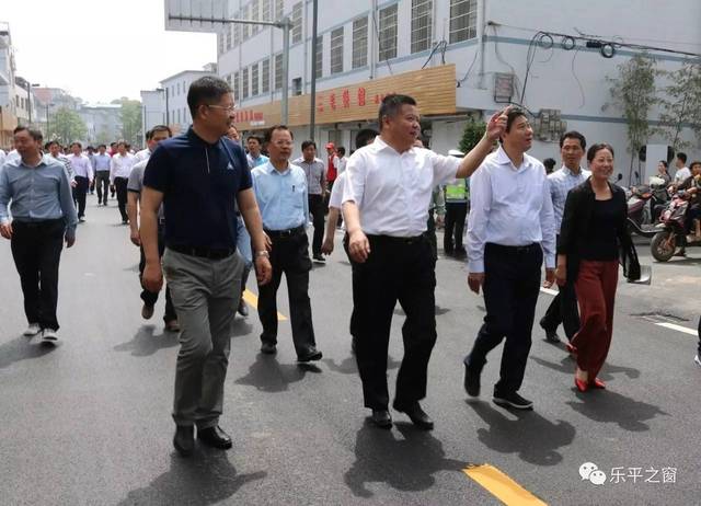 景德镇市委书记钟志生等领导巡查检阅后港环境整治工作