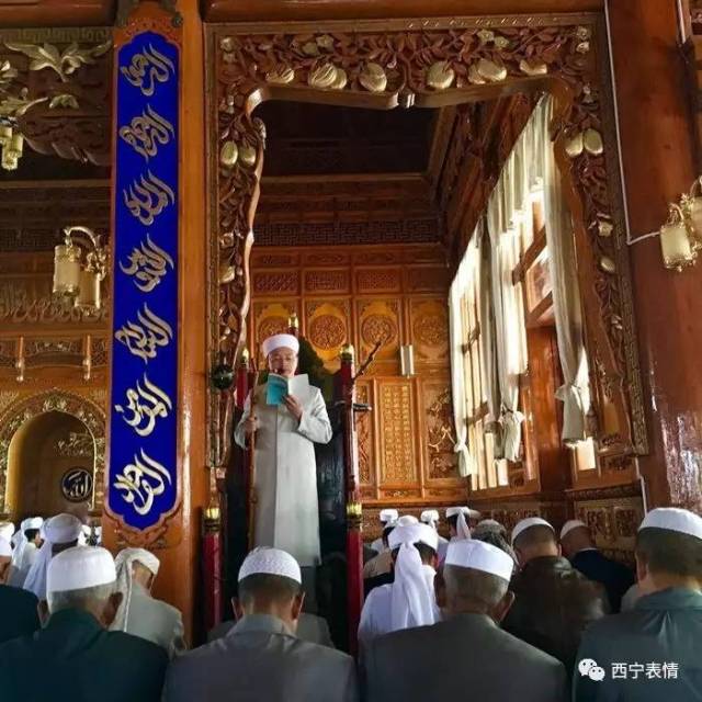 湟中旅游小镇-鲁沙尔清真大寺"尔德节"会礼掠影