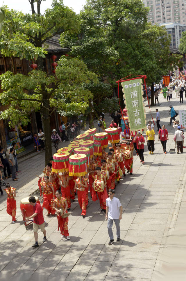 大鼓凉伞开道 哪吒鼓乐助阵 ——漳州非遗进三坊七巷系列活动亮相榕城