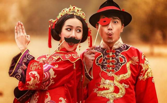 现代中式婚纱照图片_中式婚纱照(2)