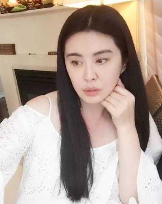 王祖贤,娜扎因"嘴凸"被嘲笑?那是不知道"朱唇微启"的女神有多美!