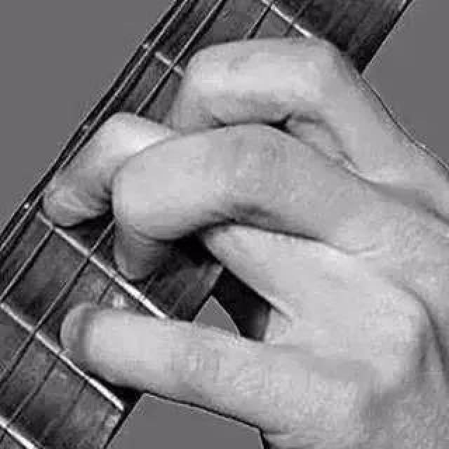 吉他知识:掌握这6个小技巧,让你配的和弦更具逼格!