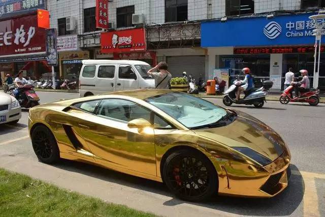 你认为世界上价值20多个亿的黄金跑车是最贵的吗 其实不然