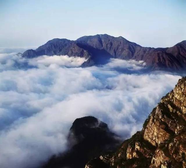 御道口草原森林风景区 和红松洼国家自然保护区等三大景区组成