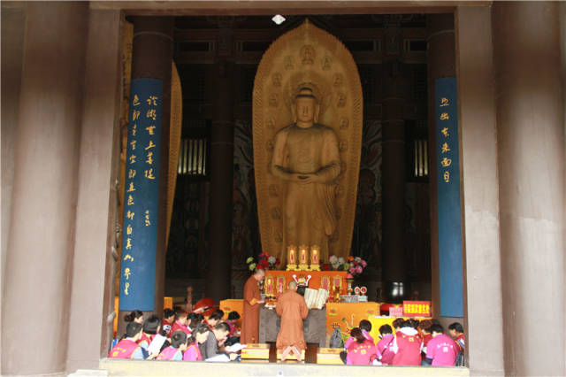 厦门鸿山寺护法团赴五台山参学圆满