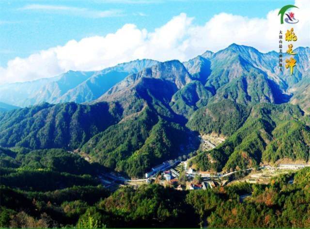 桃花冲旅游度假区,位于毕升故里湖北省英山县东部,是国家aaaa级风景区