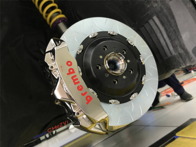 brembo 升级车辆:宝马m3 前轮刹车升级参数:brembo gt-r六活塞卡钳