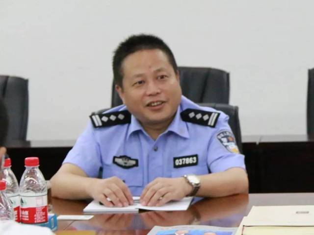 蔡甸区委常委,武汉市公安局蔡甸分局局长李坚一行领导