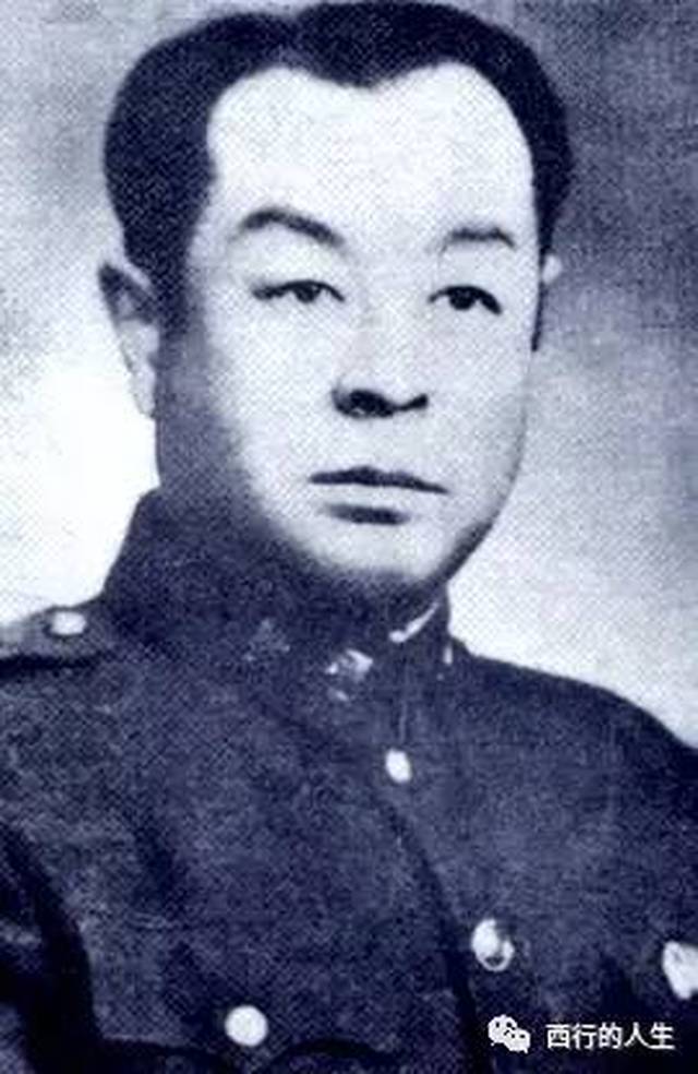 一,白海风(1903—1956,蒙古名:都固仁仓,热河卓索图盟喀喇沁右旗人.