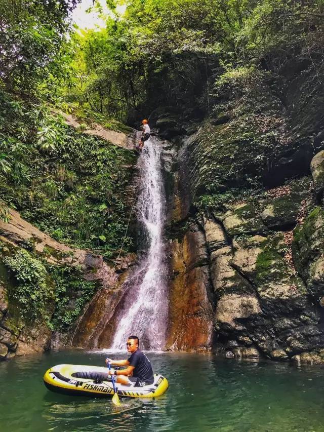 这—— 就是江油市重华镇老君山!