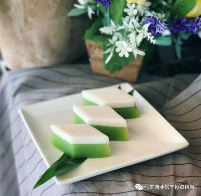 绿白双层香兰糕 kuih talam白痴到去计算九层糕到底是不是九层,还是