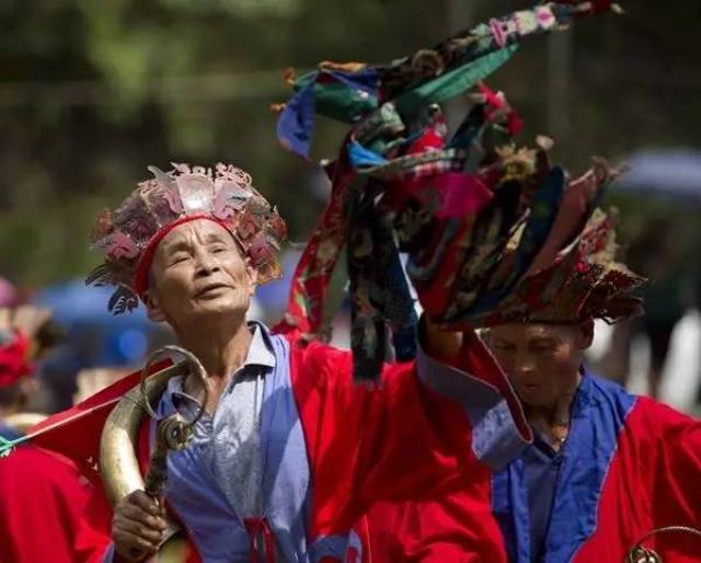 苗族赶秋集祭祀,文体,民间歌舞为一体的传统节日,对研究苗族历法