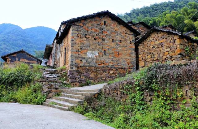 镜头里看九江县古村—岷山金盘,如画一般的山村