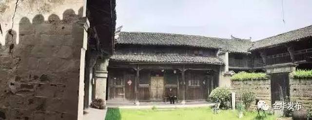 古代有蔡天泽先后在家乡,金华,杭州办义学,近代有蔡汝霖致力于省,府