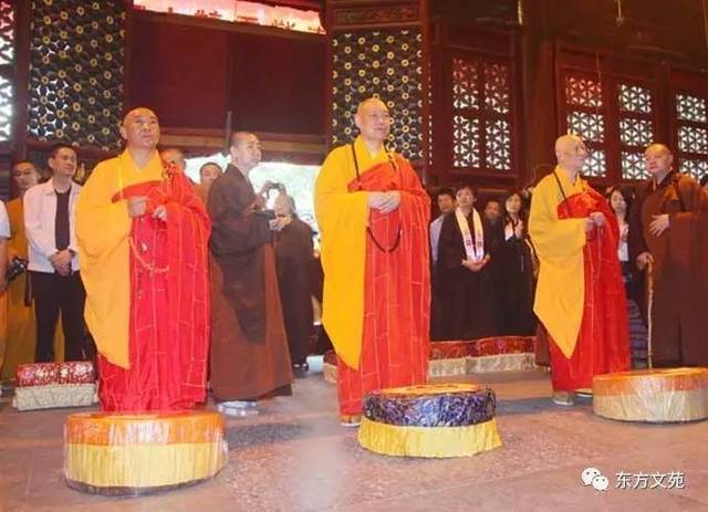 小说版 东方文苑 五月 小说 开光 我去千岛湖旅游,到了密山岛禅寺.