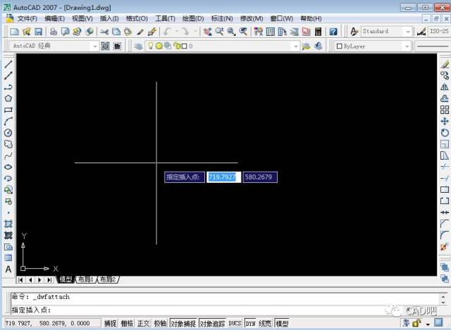 5,单击左键,在cad界面中任意指定插入点.