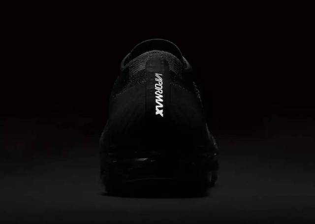 新货鞋报丨极致黑魂 nike air vapormax"triple black 发售信息