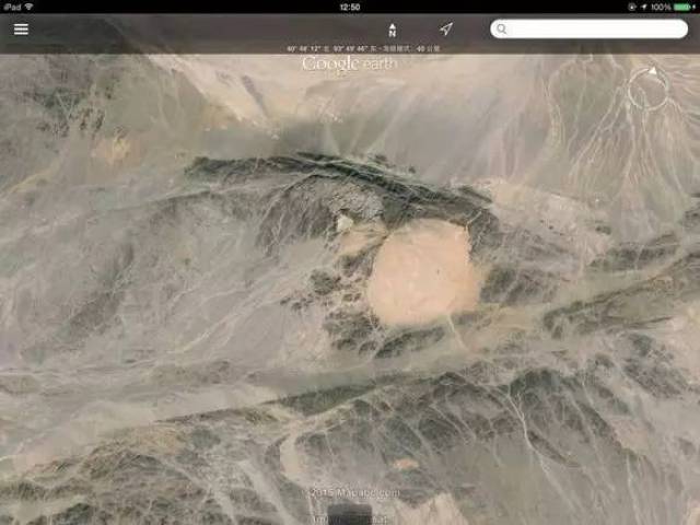 谷歌地图上显示,我国罗布泊的巨大弹坑,疑似氢弹试验所致.