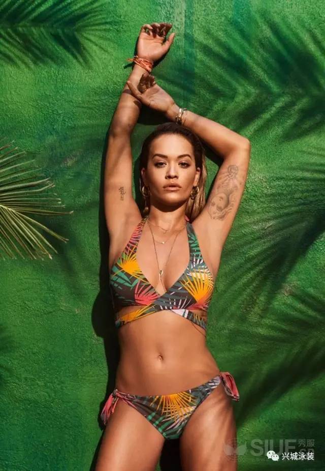 瑞塔·奥拉(rita ora)性感代言2017tezenis比基尼泳装