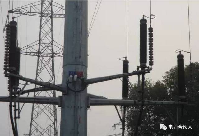 涨姿势 | 输电线路各种电缆终端杆塔,你能分清楚吗?