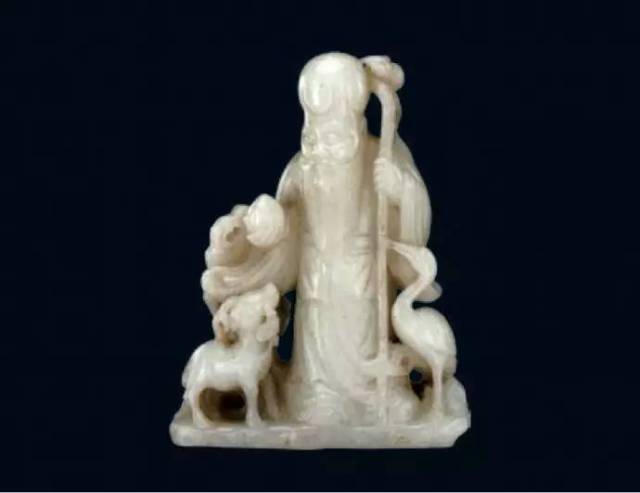天津博物馆明代玉寿星 欢迎关注公众号:漫谈收藏 玉器中的人物造型及