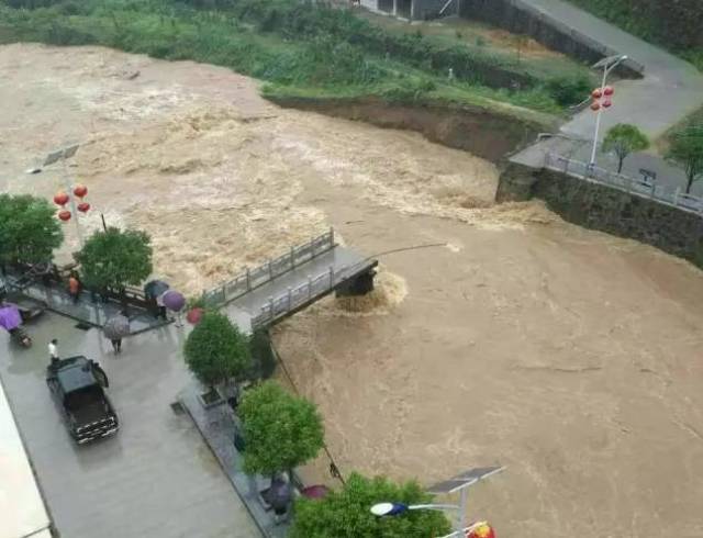 灵川 大圩 人口_市农广校组织农民赴桂林灵川县学习葡萄种植技术