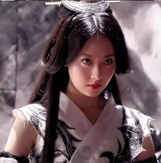 胡歌主演的《神话》中美女演员今昔对比照,她们越来越