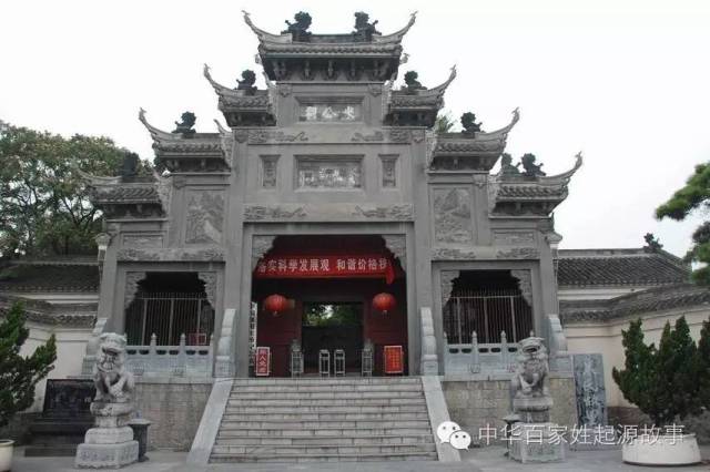 忻州杨家祠 忻州杨家祠位于山西忻州鹿蹄涧村,距代州城东北19公里.