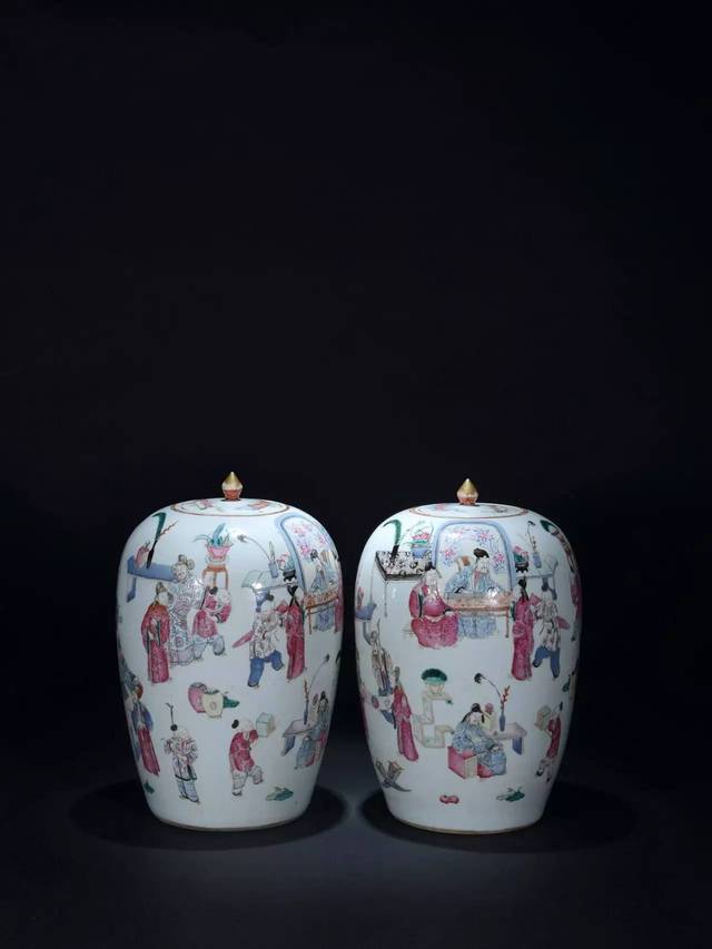 346* 清康熙 青花开光博古瓜棱罐 h14cm rmb: 3,500