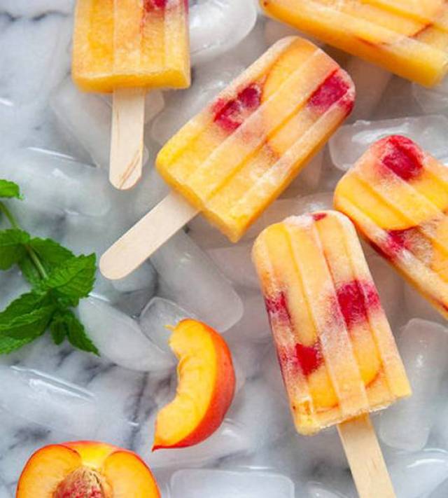 美味~炎炎夏日,自己动手来制作水果冰棍!