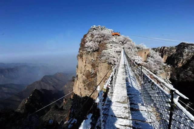 运城就独得太阳恩宠 这几日的高温天 让人忍不住想念五老峰的雪啊!