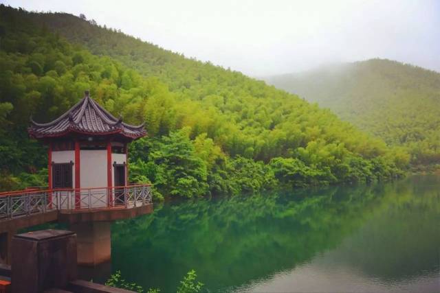 景区地址:江苏省溧阳市南山景区