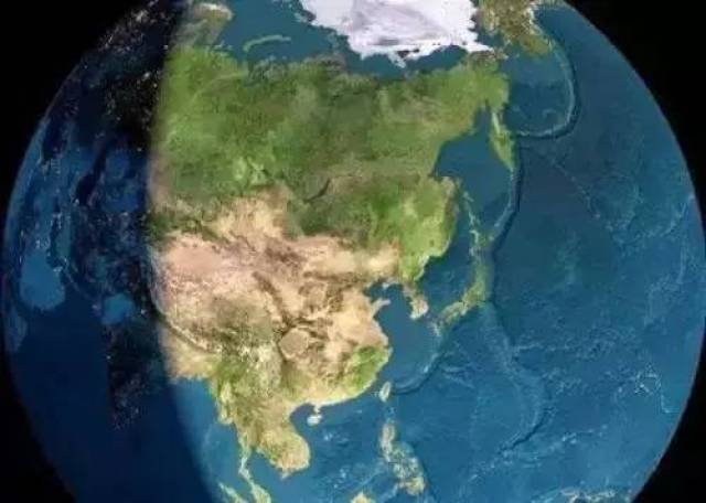 就是下图这张ps的假卫星地图,图中的中国几乎就是一片荒漠,只有浙江图片