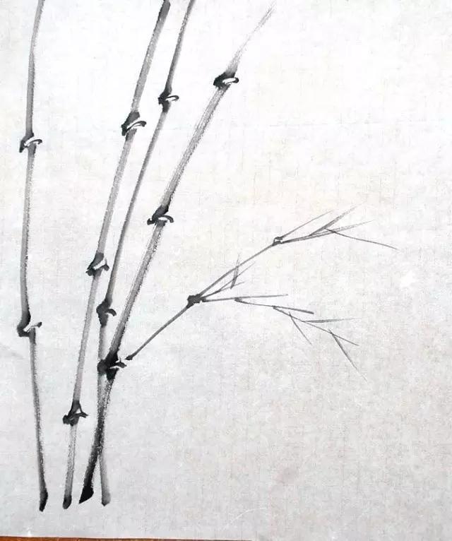 竹枝画法与竹杆画法有些不同,竹枝一般用长锋的小毛笔画,使用中锋,笔