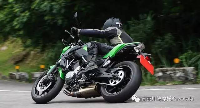 减重17公斤座高降低1.5公分—— 川崎kawasaki z650中级排量摩托车