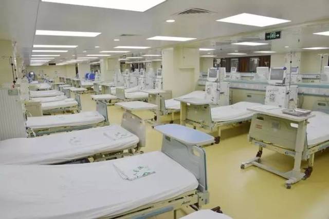 柳州市工人医院肾内科新血液透析室今日投入使用