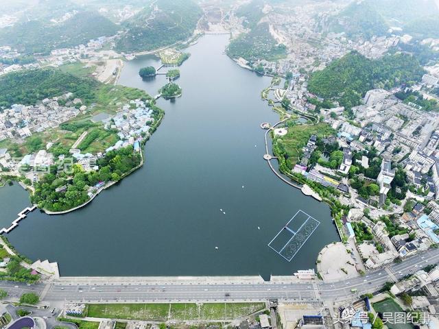 航拍安顺城!上帝视角下,我们居住的城市竟这么美丽